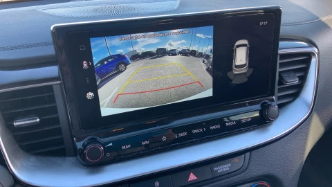 Kia Ceed 1.6 MHEV iMT 100kW (136CV) Tech