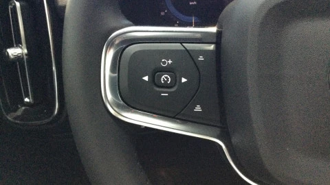 Volvo XC40 Recharge Twin Eléctrico Plus Auto AWD