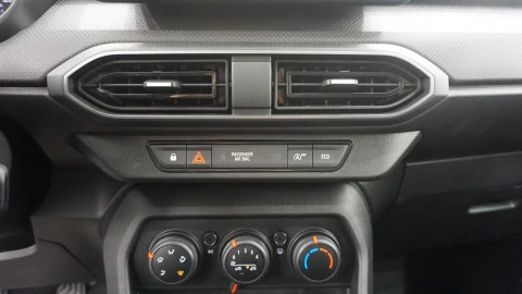 Dacia Sandero Essential TCe 67kW (90CV)