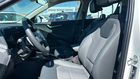 Kia Niro 1.6 GDi HEV 95kW (129CV) Drive