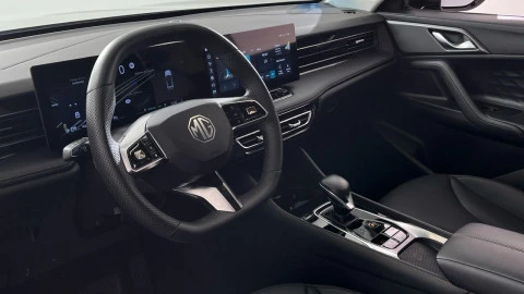 MG HS 1.5T PHEV Luxury