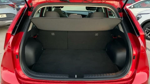 Kia Niro 1.6 GDi HEV 104kW (141CV) Concept