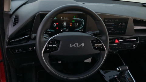 Kia Niro 1.6 GDi HEV 104kW (141CV) Concept