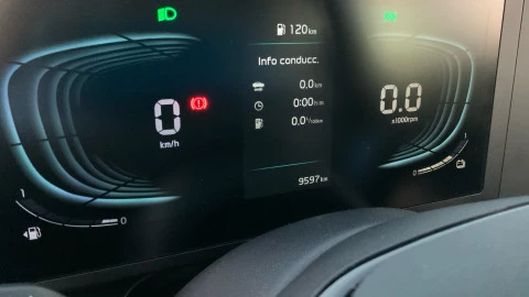 Kia Niro 1.6 GDi HEV 104kW (141CV) Concept