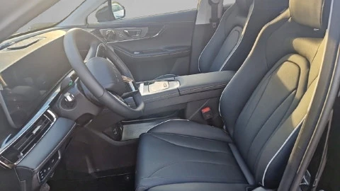 Omoda 5 MY25 - Premium 1.6 TGDI 108kW (145cv)