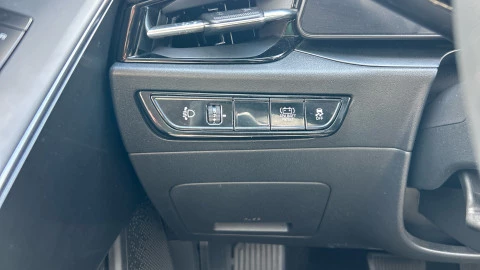 Kia Niro 1.6 GDi HEV 95kW (129CV) Drive Kia Niro 1.6 GDi HEV 95kW (129CV) Drive