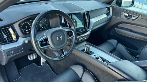 Volvo XC60 2.0 B4 D AWD R-Design Auto