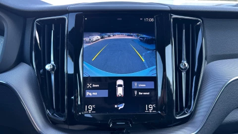 Volvo XC60 2.0 B4 D AWD R-Design Auto