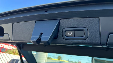 Volvo XC60 2.0 B4 D AWD R-Design Auto