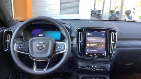 Volvo XC40 P8 Recharge Ultimate 170 kW (231 CV)