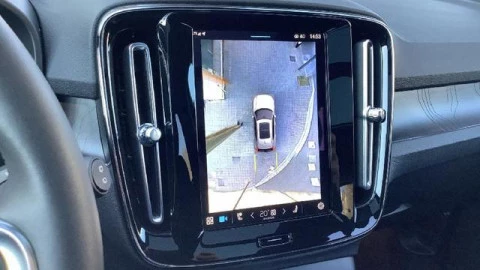 Volvo XC40 P8 Recharge Ultimate 170 kW (231 CV)