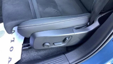 Volvo XC40 P8 Recharge Ultimate 170 kW (231 CV)