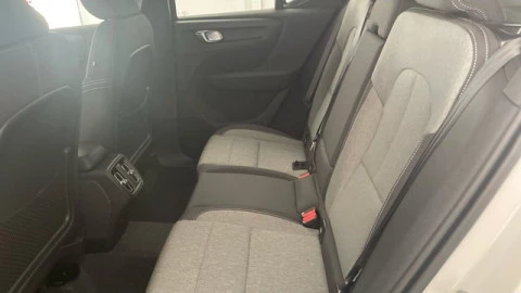 Volvo XC40 B3 G Core Auto 120 kW (163 CV)