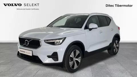 Volvo XC40 B4 G Core Auto 145 kW (197 CV) Volvo XC40 B4 G Core Auto 145 kW (197 CV)