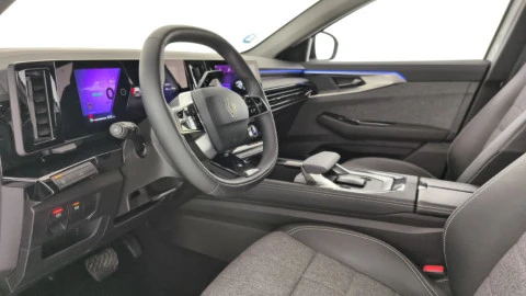 Renault Espace Techno E-Tech Hybrid