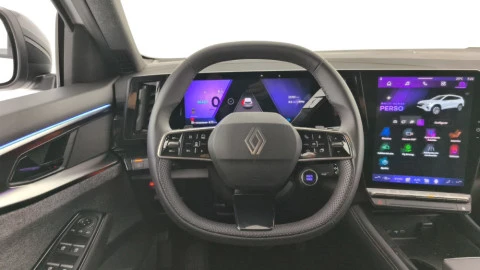 Renault Espace Techno E-Tech Hybrid