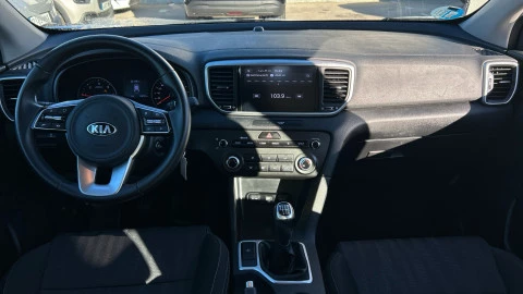 Kia Sportage 1.6 MHEV Concept 100kW (136CV) 4x2