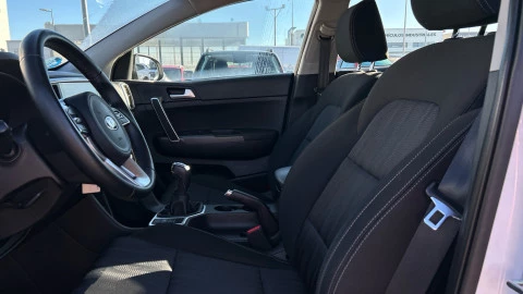 Kia Sportage 1.6 MHEV Concept 100kW (136CV) 4x2