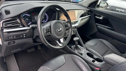 Kia Niro 1.6 GDi HEV 104kW (141CV) Drive