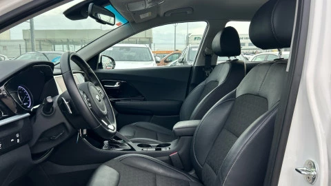 Kia Niro 1.6 GDi HEV 104kW (141CV) Drive