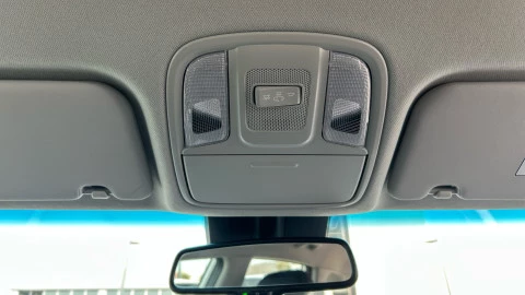 Kia Niro 1.6 GDi HEV 104kW (141CV) Drive