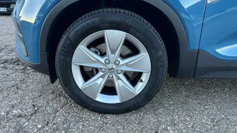 Volvo XC40 2.0 B3 G Core Auto