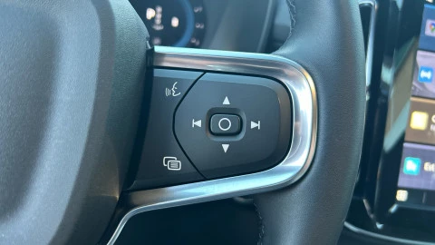 Volvo XC40 2.0 B3 G Core Auto