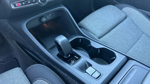 Volvo XC40 2.0 B3 G Core Auto