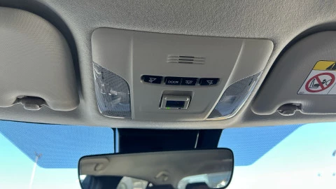 Toyota Corolla 1.8 125H STYLE E-CVT SEDAN