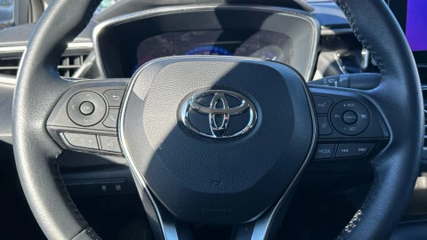 Toyota Corolla 1.8 125H STYLE E-CVT SEDAN