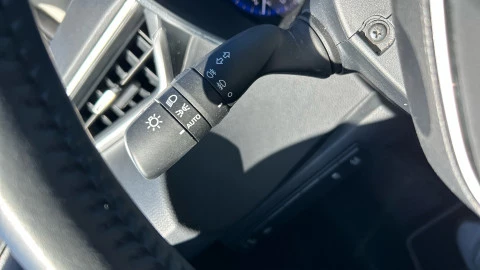 Toyota Corolla 1.8 125H STYLE E-CVT SEDAN