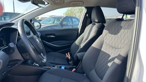 Toyota Corolla 1.8 125H STYLE E-CVT SEDAN