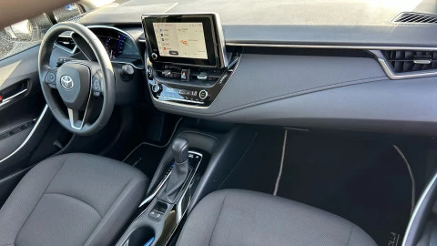 Toyota Corolla 1.8 125H STYLE E-CVT SEDAN