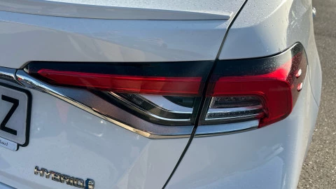 Toyota Corolla 1.8 125H STYLE E-CVT SEDAN