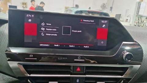 Citroën C4 PureTech 130 S&S EAT8 Shine