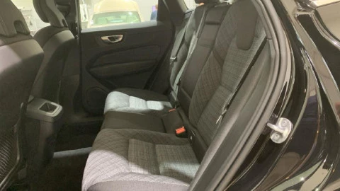 Volvo XC60 2.0 B4 D Core Auto