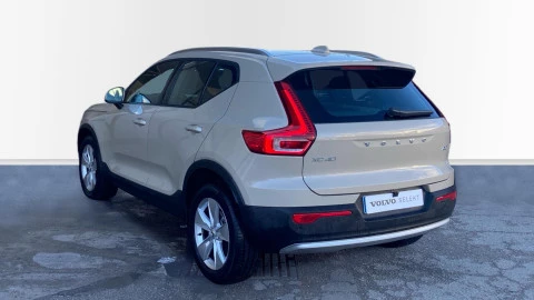 Volvo XC40 2.0 B3 G Core Auto
