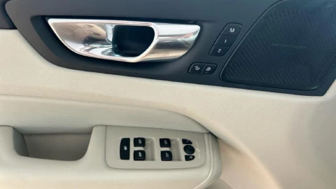 Volvo XC60 2.0 T6 AWD Recharge Inscription Auto