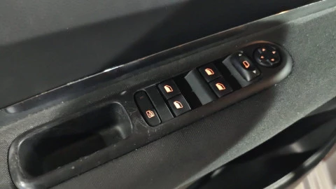 Peugeot 5008 Style 1.6 BlueHDi 120 FAP