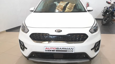 Kia Niro 1.6 GDi HEV 104kW (141CV) Drive