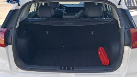 Kia Niro 1.6 GDi HEV 104kW (141CV) Drive