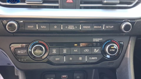 Kia Niro 1.6 GDi HEV 104kW (141CV) Drive