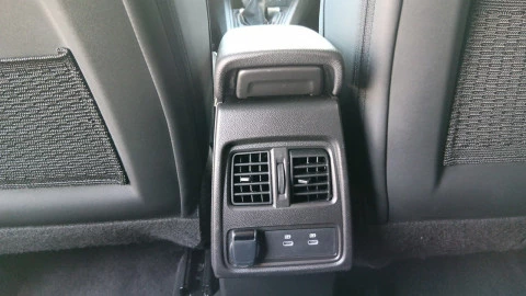 Renault Captur techno Eco-G 100cv (74 kW)