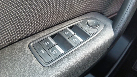 Renault Captur techno Eco-G 100cv (74 kW)