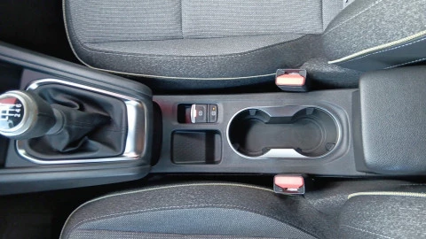 Renault Captur techno Eco-G 100cv (74 kW)