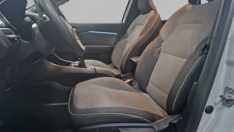 Renault Captur techno Eco-G 100cv (74 kW)