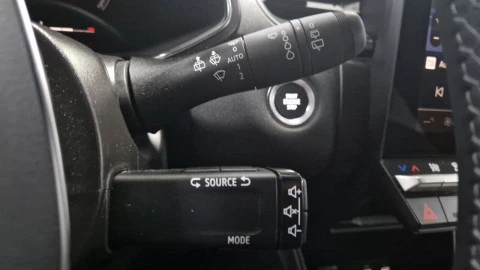 Renault Captur techno Eco-G 100cv (74 kW)