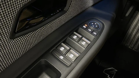 Renault 4 E-Tech   Iconic autonomia confort 110kW