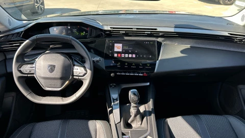 Peugeot 308 5P Allure Gasolina 130 S&S MAN