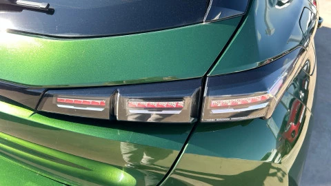 Peugeot 308 5P Allure Gasolina 130 S&S MAN